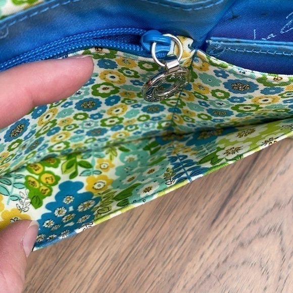 Vera Bradley Magnetic Closure Wallet Clutch - Picture 11 of 11